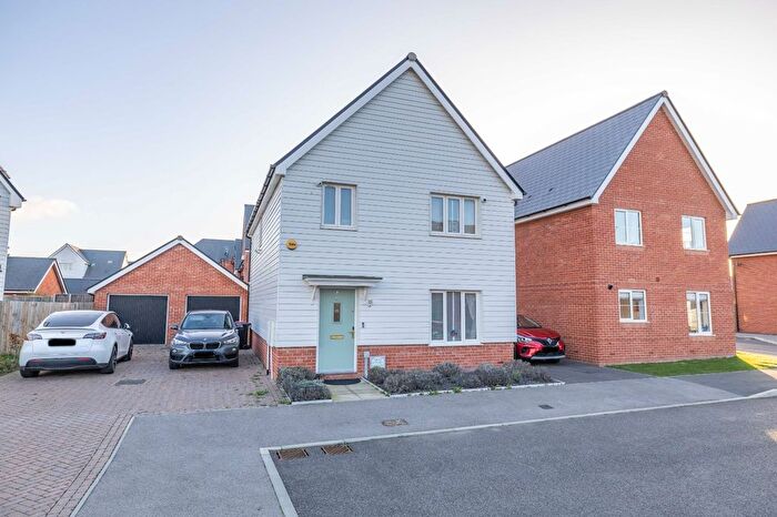 4 Bedroom Detached House For Sale In Cotter Way, Canterbury, Kent, CT1