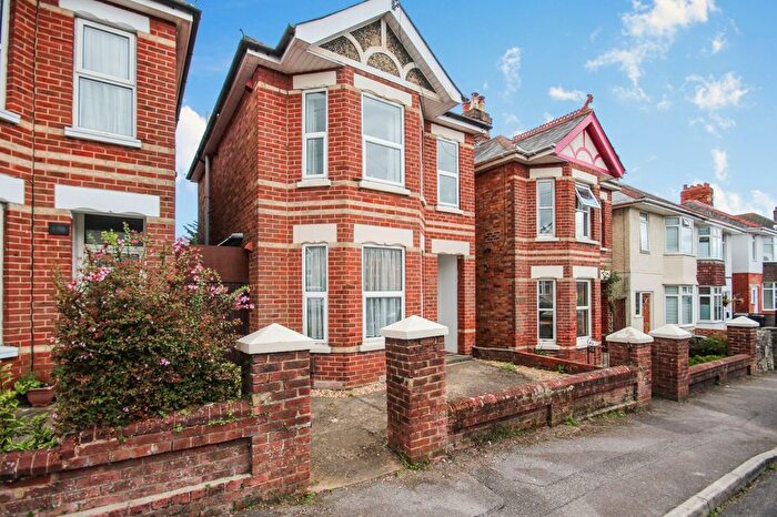 4 Bedroom Property To Rent In Strouden Road, Bournemouth, BH9