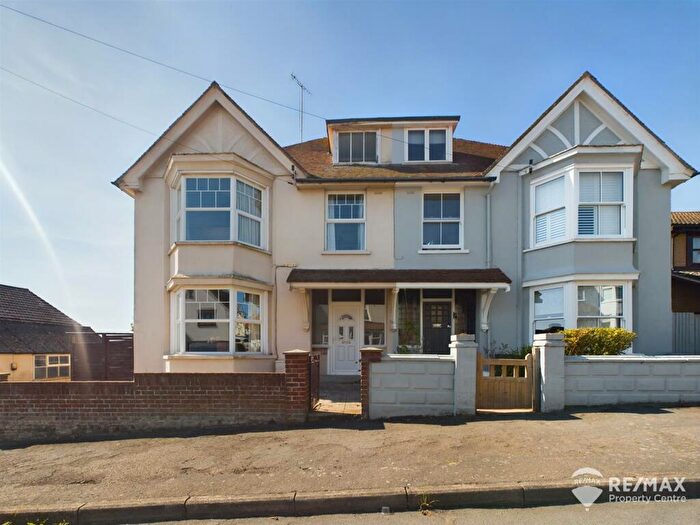 6 Bedroom House For Sale In St. Michaels Road, Dovercourt, CO12