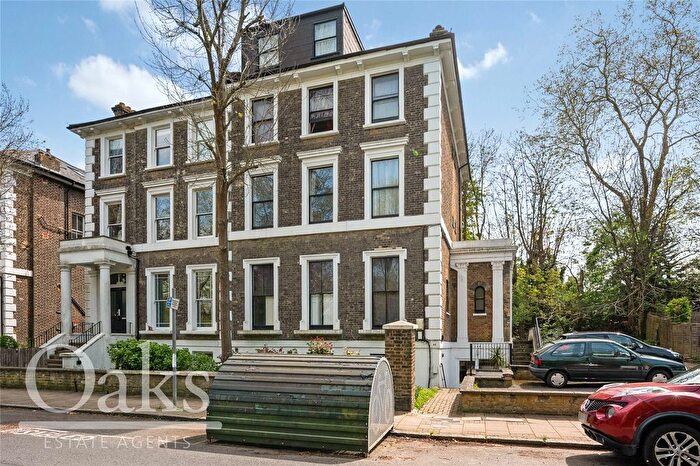 1 Bedroom Flat For Sale In Thicket Road, Anerley, SE20