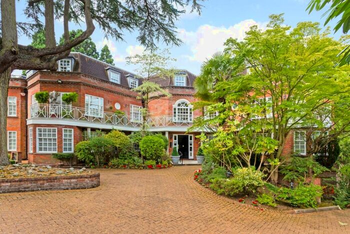 2 Bedroom Flat To Rent In Aylmer Drive Stanmore, HA7