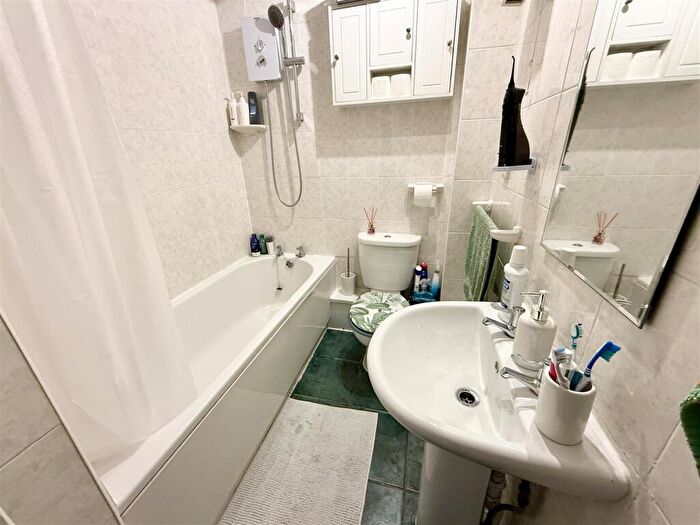 2 Bedroom Terraced House For Sale In Lyndford Road, Stalham, NR12