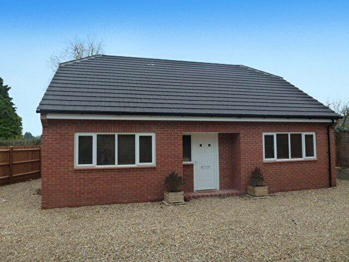 4 Bedroom Bungalow To Rent In Main Road, Duston, Northampton, NN5