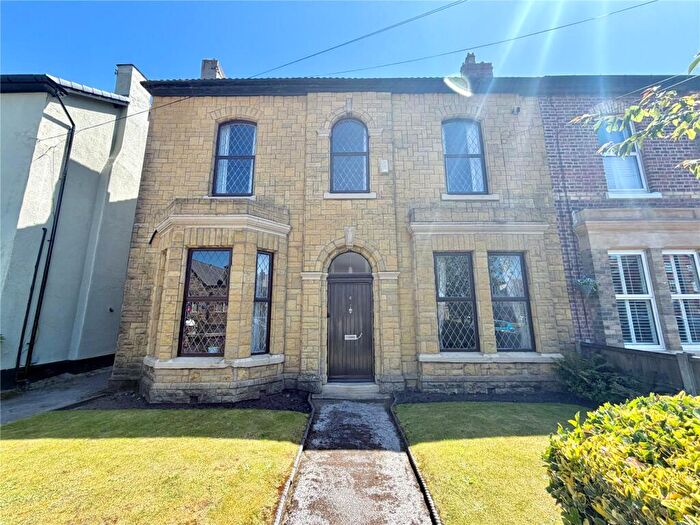 4 Bedroom Semi-Detached House For Sale In Harlech Road, Crosby, L23