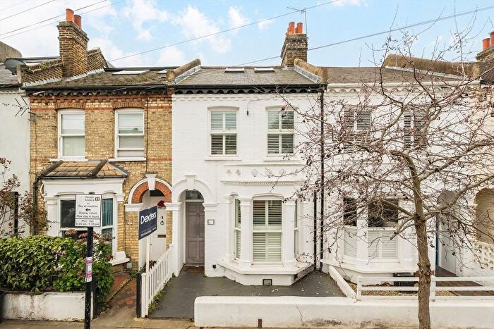 3 Bedroom Terraced House For Sale In Hereward Road, Tooting, SW17