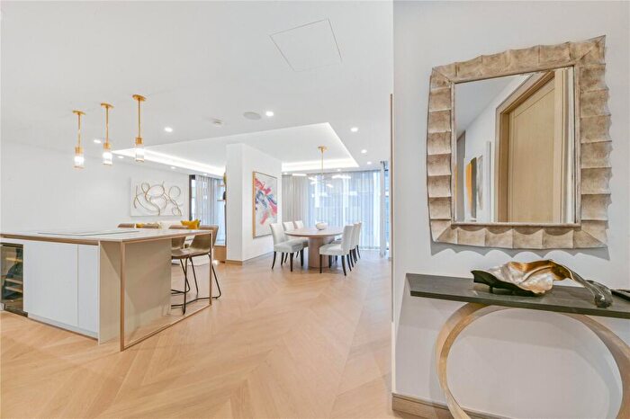 2 Bedroom Apartment To Rent In St. John's Wood Road, London, NW8