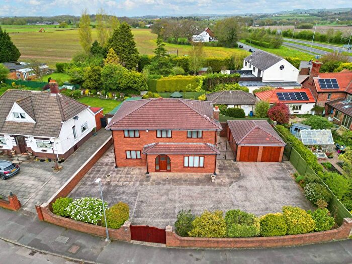 4 Bedroom Detached House For Sale In Moss Lane, Windle, WA11