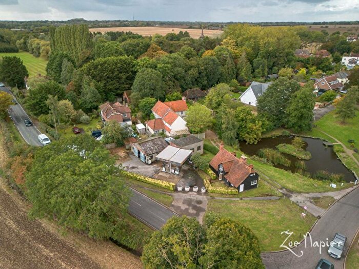 3 Bedroom Detached House For Sale In Blackmore, CM4