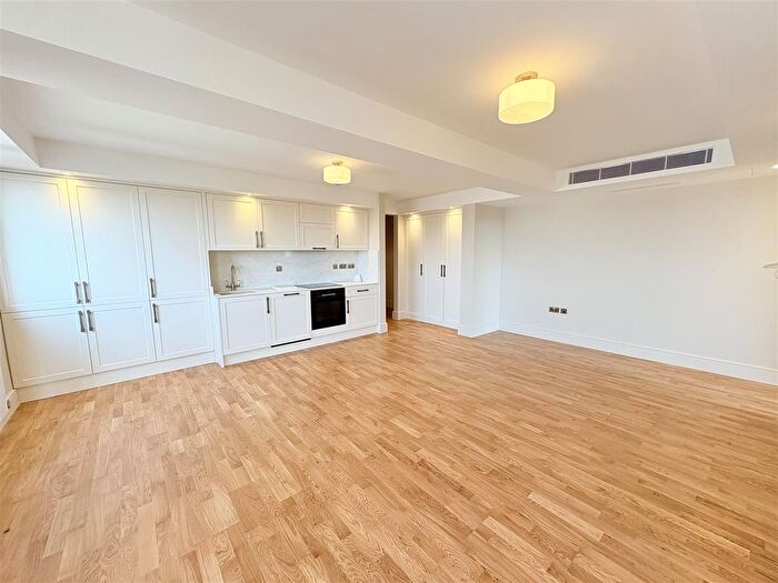 2 Bedroom Flat To Rent In Boundary Road, St Johns Wood, London, NW8