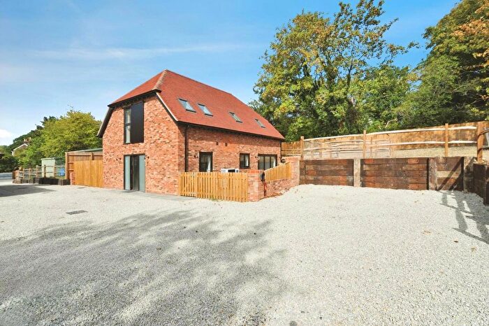 3 Bedroom Detached House For Sale In Highgate Hill, Hawkhurst, Cranbrook, Kent, TN18