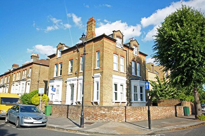 1 Bedroom Flat To Rent In Mattock Lane, London, W13