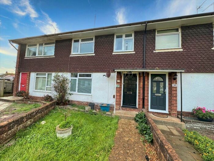 3 Bedroom Terraced House To Rent In Cedar Avenue, Worthing, West Sussex, BN13