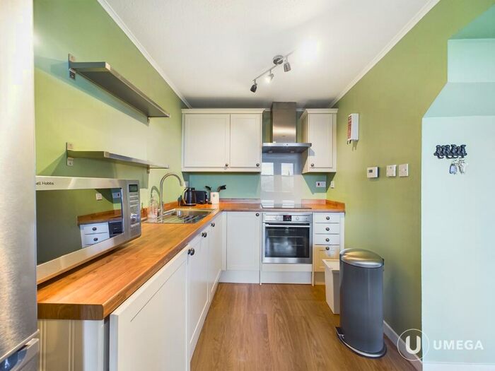 2 Bedroom Apartment To Rent In Murieston Road, Dalry, Edinburgh, EH11