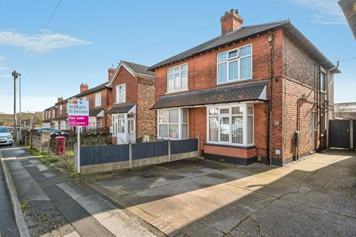 2 Bedroom Semi Detached House For Sale In Comforts Avenue, Scunthorpe, DN15