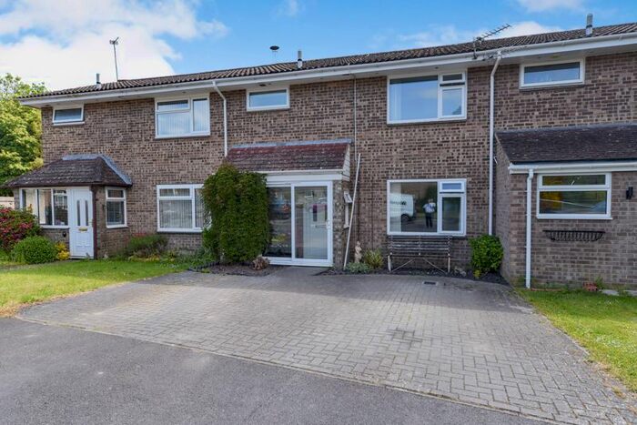 3 Bedroom Terraced House For Sale In Pound Lane, Meonstoke, Southampton, SO32