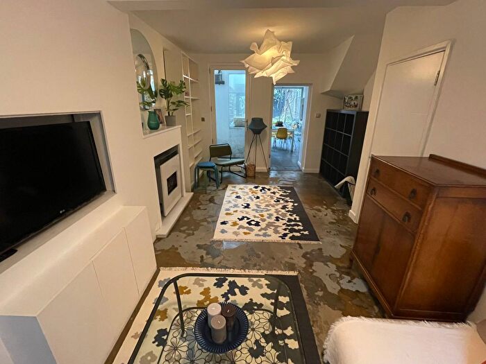 5 Bedroom Terraced House To Rent In Royal College Street, Camden Town, Ucl, West End, London, NW1