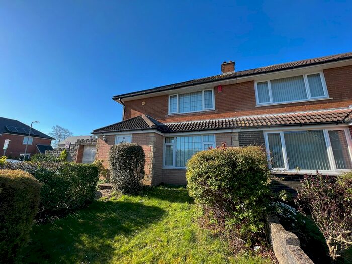 3 Bedroom Property To Rent In Beechley Drive, Fairwater, Cardiff, CF5