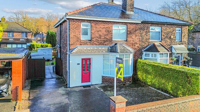 3 Bedroom Semi-Detached House For Sale In Haresfinch Road, St. Helens, WA11