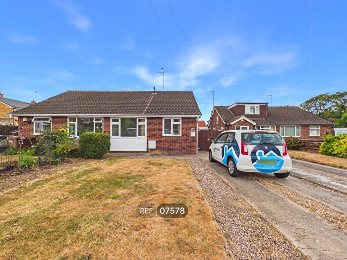 2 Bedroom Bungalow To Rent In Rowe Avenue, Peterborough, PE2