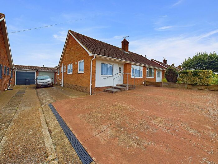 3 Bedroom Semi-Detached Bungalow To Rent In Brook Way, Lancing, BN15
