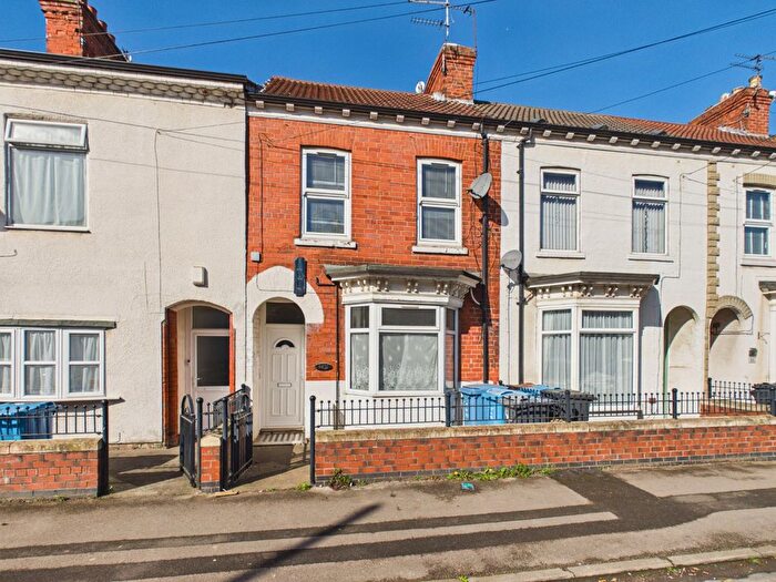 3 Bedroom Terraced House For Sale In De La Pole Avenue, Hull, HU3