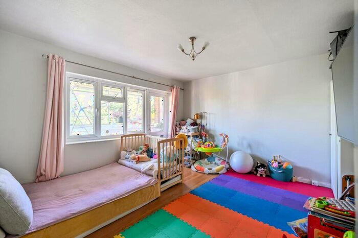 2 Bedroom Flat To Rent In Vincent House, New Malden, KT3