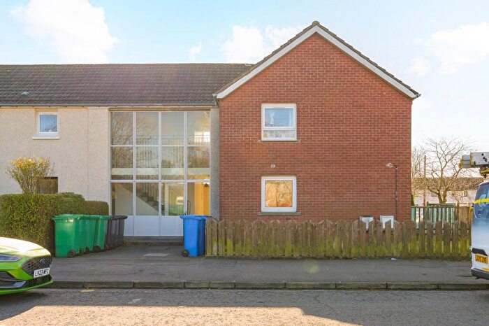 2 Bedroom Flat For Sale In Primrose Avenue, Rosyth, KY11