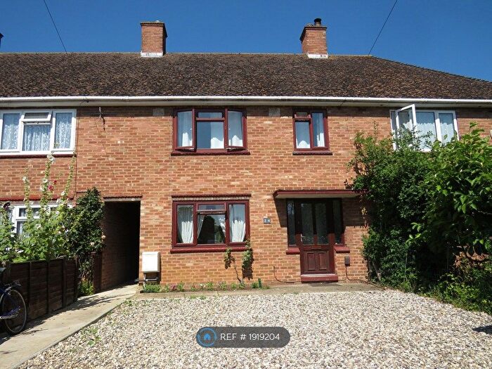3 Bedroom Terraced House To Rent In Hereward Close, Impington, Cambridge, CB24