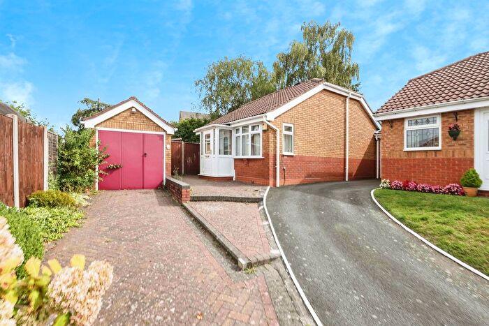 2 Bedroom Detached Bungalow For Sale In The Constables, Oldbury, B68