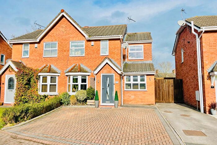 3 Bedroom Semi Detached House For Sale In Kelstern Close, Northwich, CW9