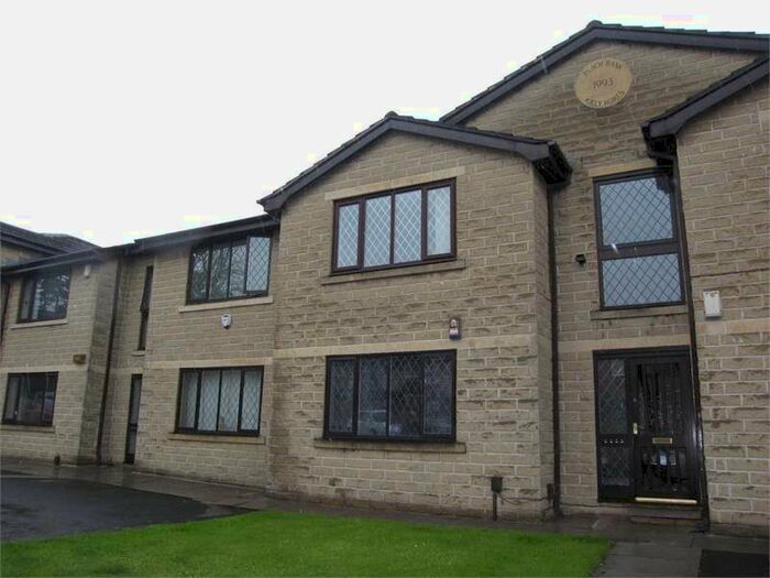 2 Bedroom Flat To Rent In Tetlow Street, Middleton, Manchester, Lancashire, M24