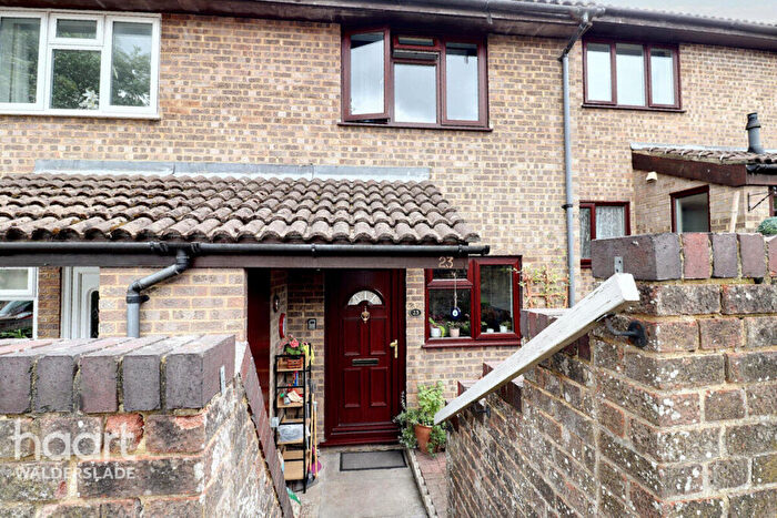 2 Bedroom Terraced House For Sale In Ramillies Close, Chatham, ME5