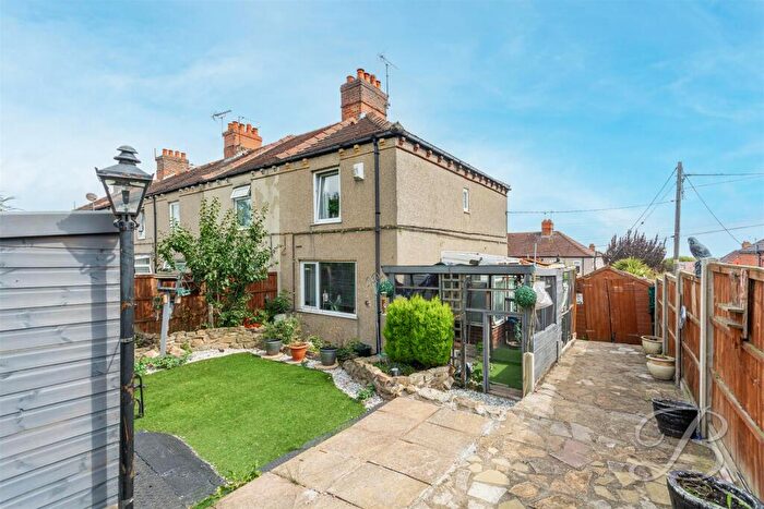 2 Bedroom End Of Terrace House For Sale In Prospect Drive, Shirebrook, Mansfield, NG20