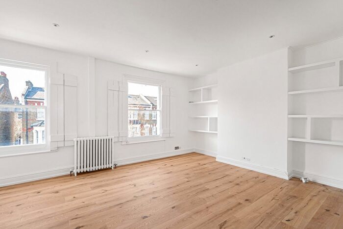 2 Bedroom Flat For Sale In Ashmore Road, London, W9