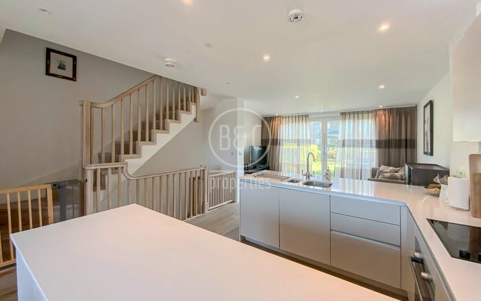 3 Bedroom Town House To Rent In Ottley Drive, Kidbrooke Village, SE3