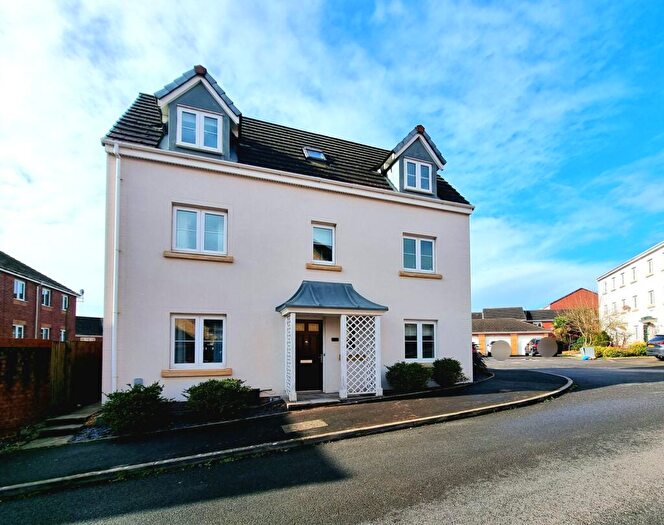 4 Bedroom Detached House For Sale In Longacres, Bridgend, CF31
