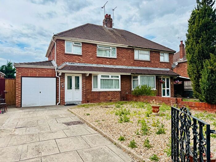 3 Bedroom Semi Detached House To Rent In Queens Drive, Swindon, SN3