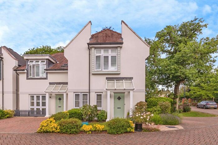3 Bedroom Semi-Detached House For Sale In Peacock Gardens, Horndean, Waterlooville, Hampshire, PO8