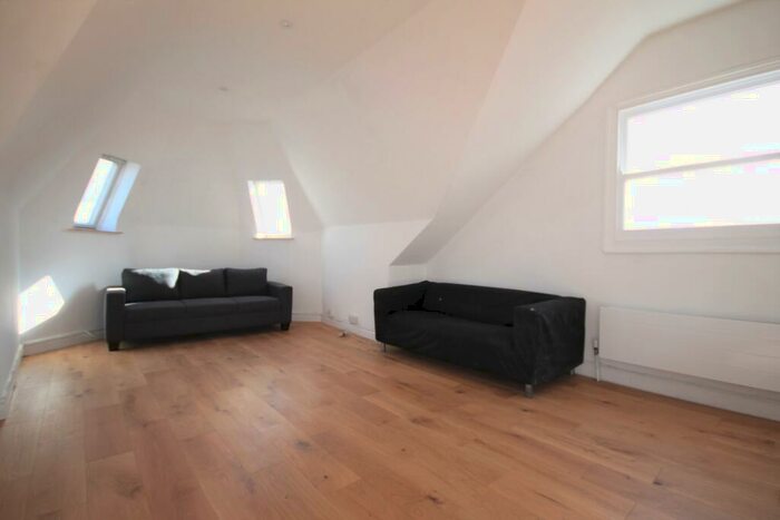 1 Bedroom Flat To Rent In Mount View Road, Stroud Green, N4
