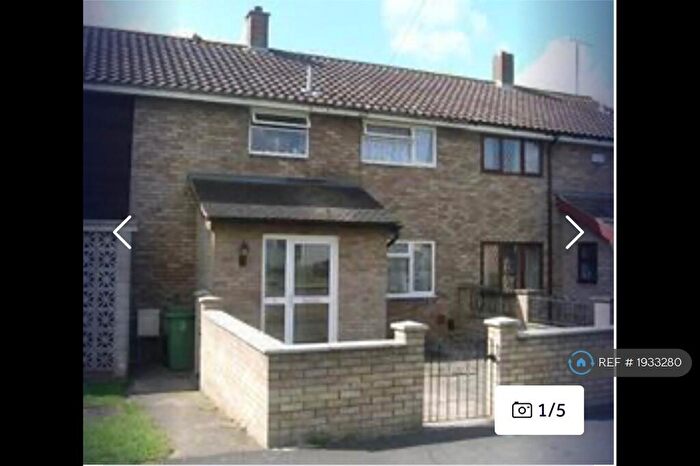 3 Bedroom Terraced House To Rent In Coniston Green, Aylesbury, HP20
