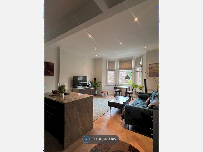 2 Bedroom Flat To Rent In Mount Ave, London, W5