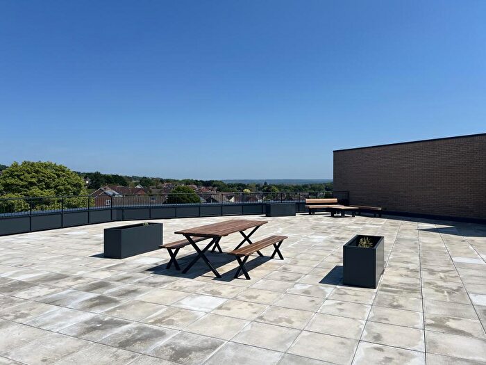 1 Bedroom Flat To Rent In Prince Charles Road, Exeter, EX4