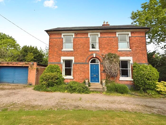 4 Bedroom Detached House For Sale In Hints Road, Hopwas, Tamworth, B78