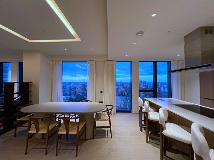 3 Bedroom Flat To Rent In River Park Tower, London, SW8