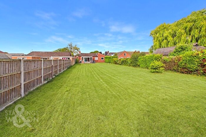 2 Bedroom Detached Bungalow For Sale In The Street, Poringland, Norwich, NR14