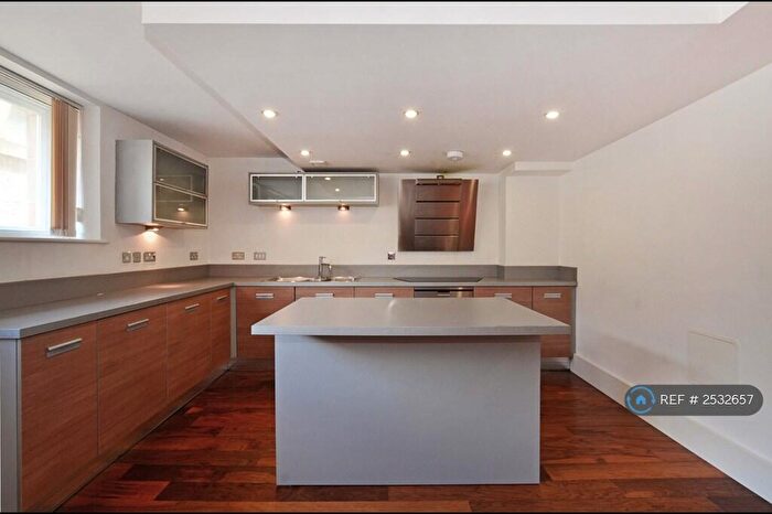 2 Bedroom Flat To Rent In Holly Street, Sheffield, S1