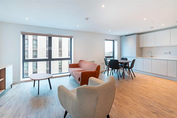 2 Bedroom Apartment To Rent In Pheonix, Saxon Lane, Leeds, LS9