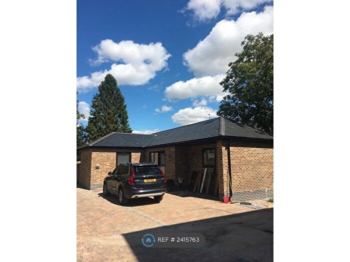 3 Bedroom Bungalow To Rent In Cherry Hinton Road, Cambridge, CB1