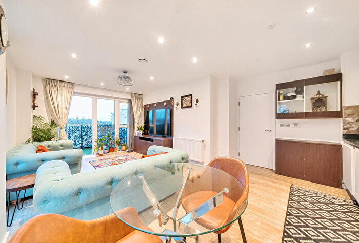 3 Bedroom Apartment For Sale In Halley House, Westmoreland Road, London, NW9