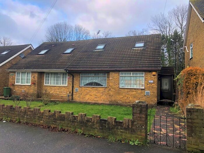 4 Bedroom Bungalow For Sale In Bath Road, Longford, West Drayton, UB7